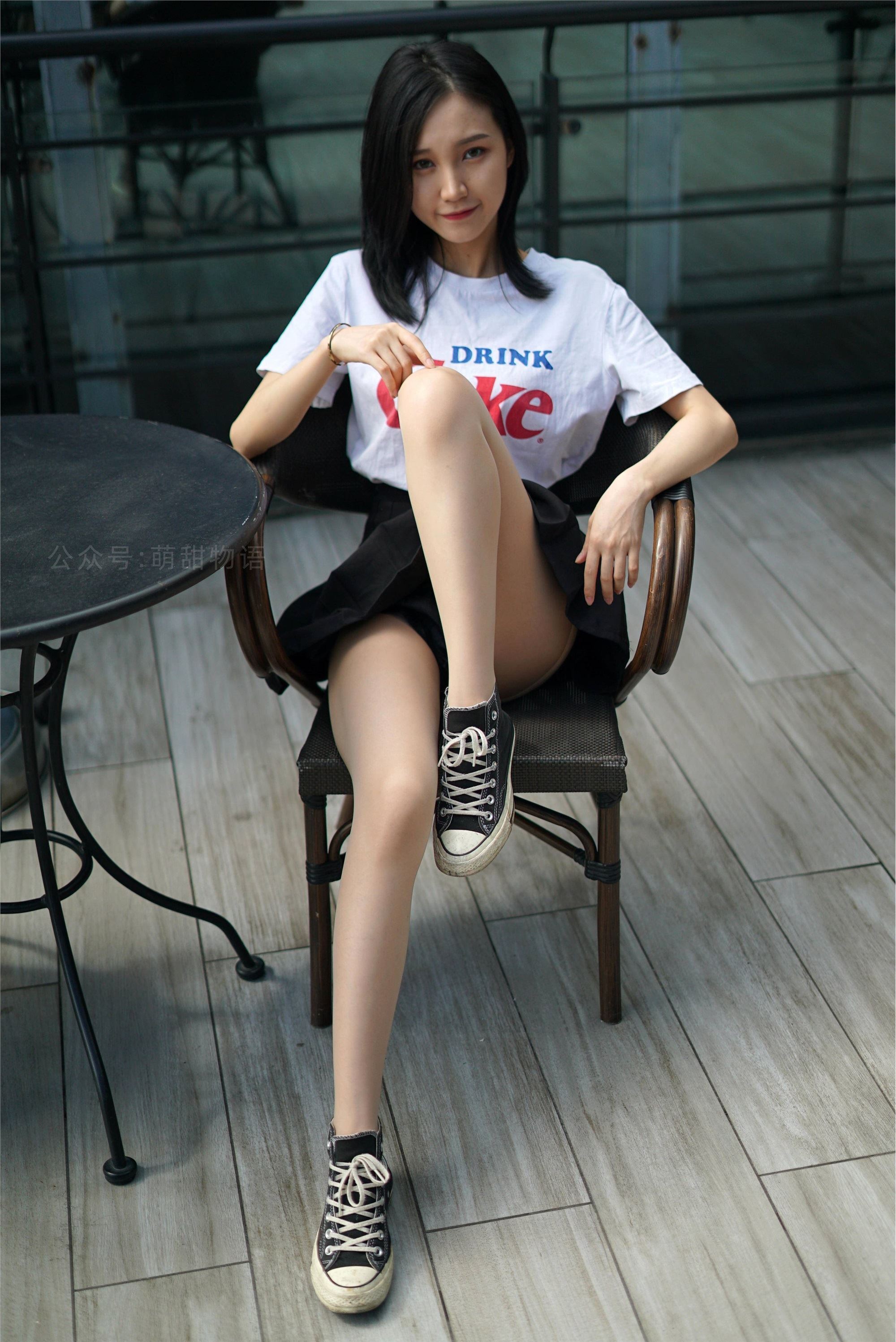 萌甜物语 XM107《清纯百褶裙-腿腿》